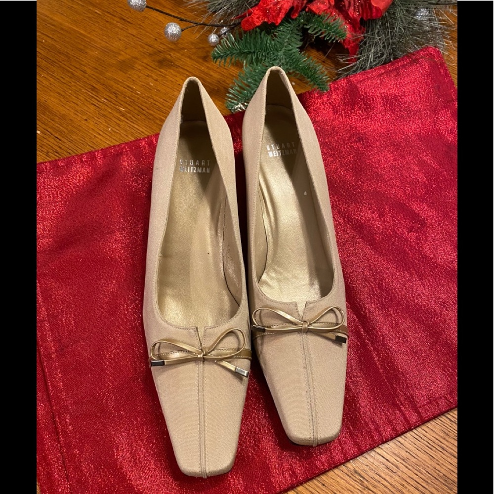 Stuart Weitzman Tan Low Heels - image 1